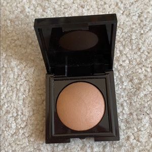 Laura Mercier Matte Radiance Baked Powder